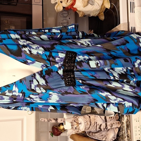 B womens Roaman's stretch dohlman sleeve plus size top 3X  EUC - Picture 1 of 3